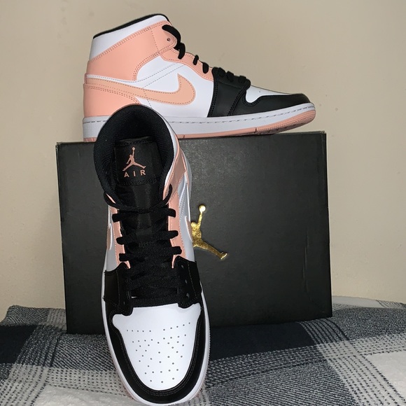 Jordan Other - Air Jordan 1 Mid Sneakers Size: 8.5M *New in Box*